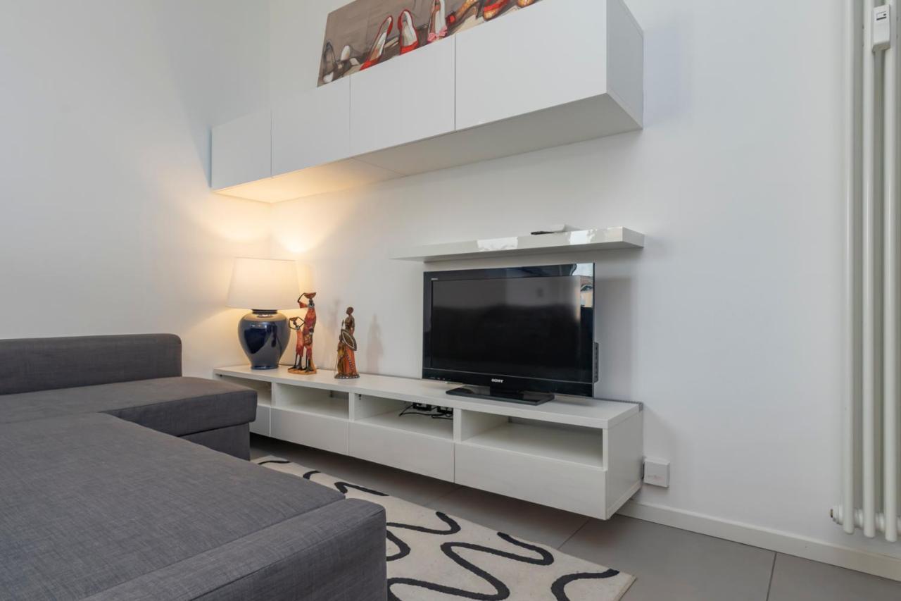 Cosy 1 Bed Flat With Terrace Appartement Milaan Buitenkant foto