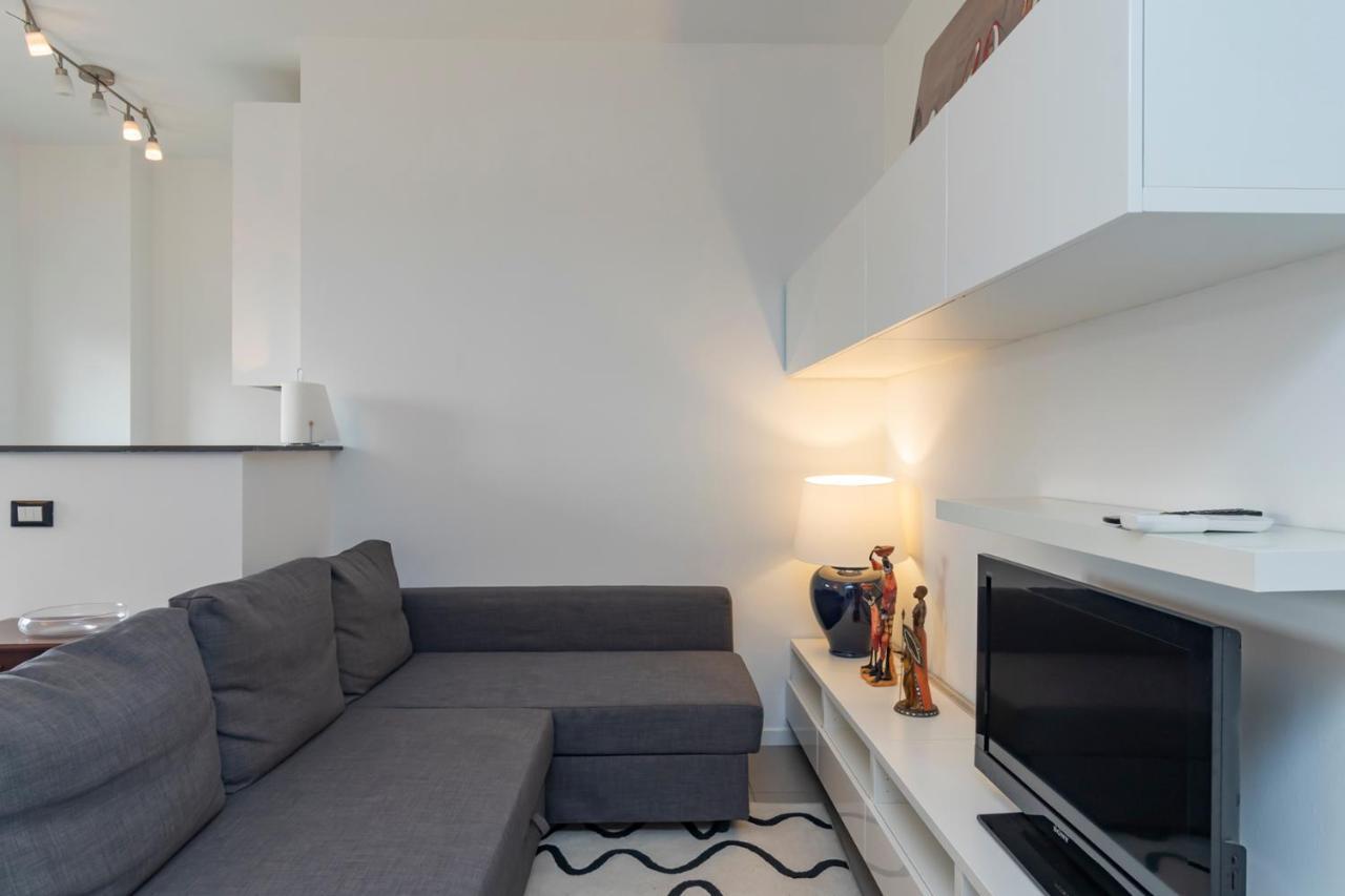 Cosy 1 Bed Flat With Terrace Appartement Milaan Buitenkant foto